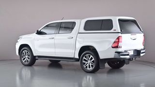 2019 TOYOTA HILUX SR5 (4x4)