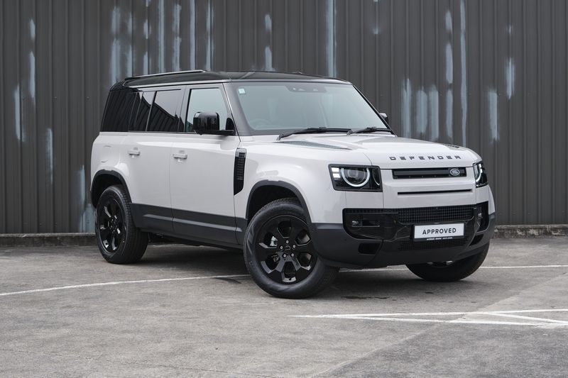 Land Rover Defender 110 D250 S