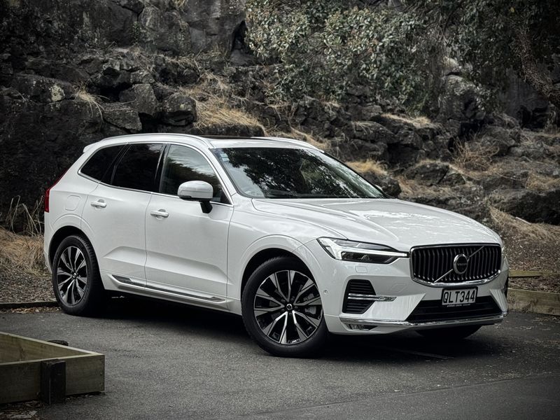 Volvo XC60 B5 AWD Ultimate Bright