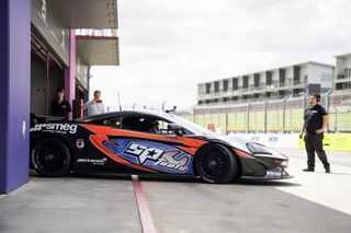 McLaren 570S 570 GT4