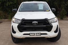 TOYOTA HILUX SR Hi-Rider