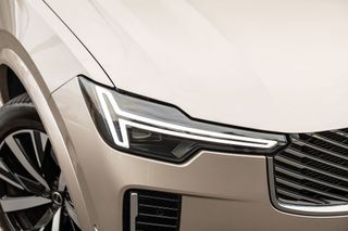 Volvo XC90 B5 AWD Ultra Bright