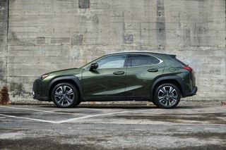 Lexus UX 300h Limited
