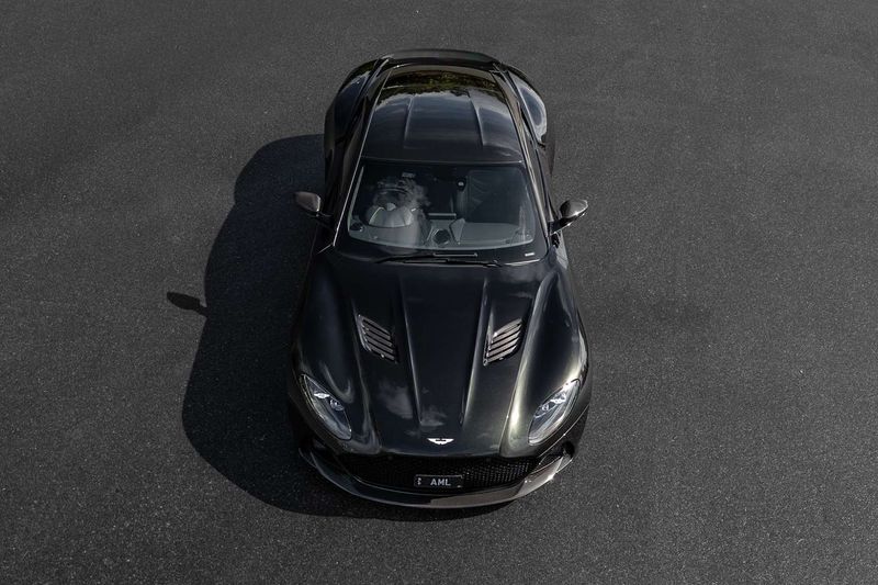 Aston Martin DBS