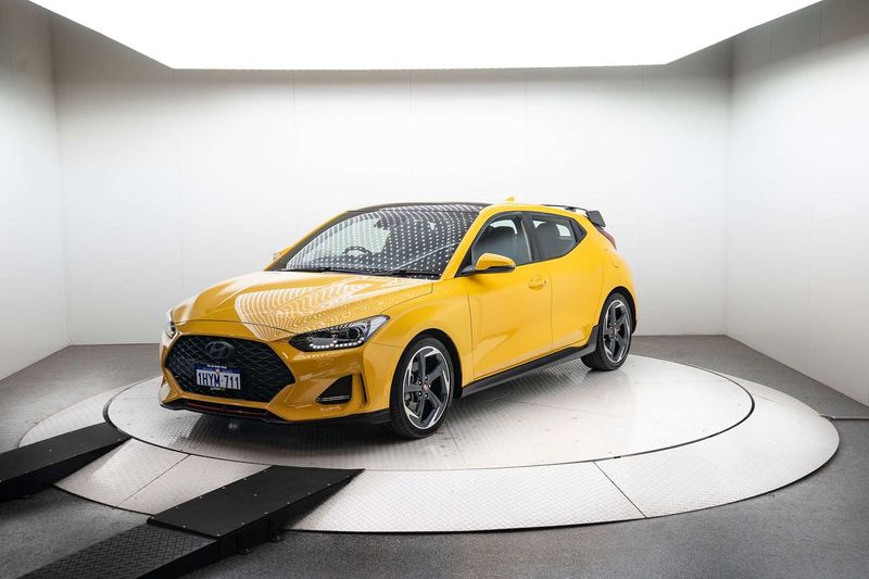 Hyundai Veloster