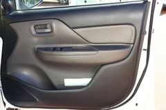 MITSUBISHI TRITON GLX
