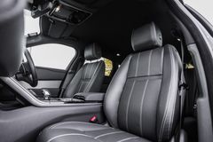 Land Rover Range Rover Velar P400e R-Dynamic SE