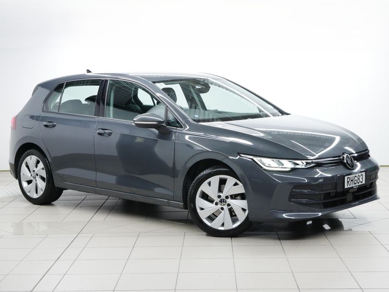 Volkswagen Golf TSI Life 8AT
