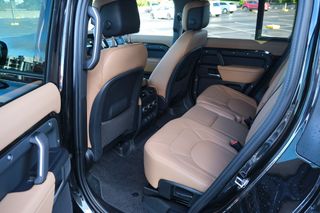 Land Rover Defender 130 D350 X-Dynamic HSE