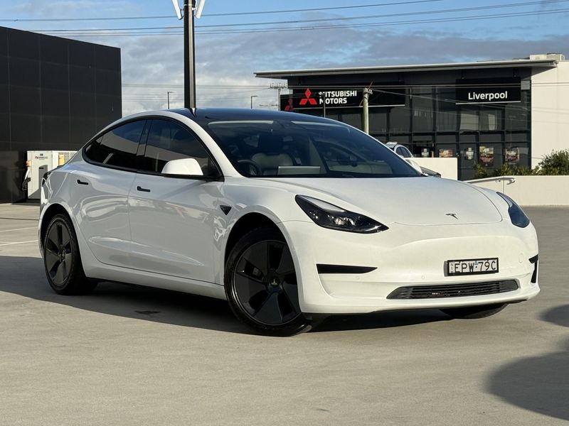 TESLA MODEL 3 Standard Range Plus