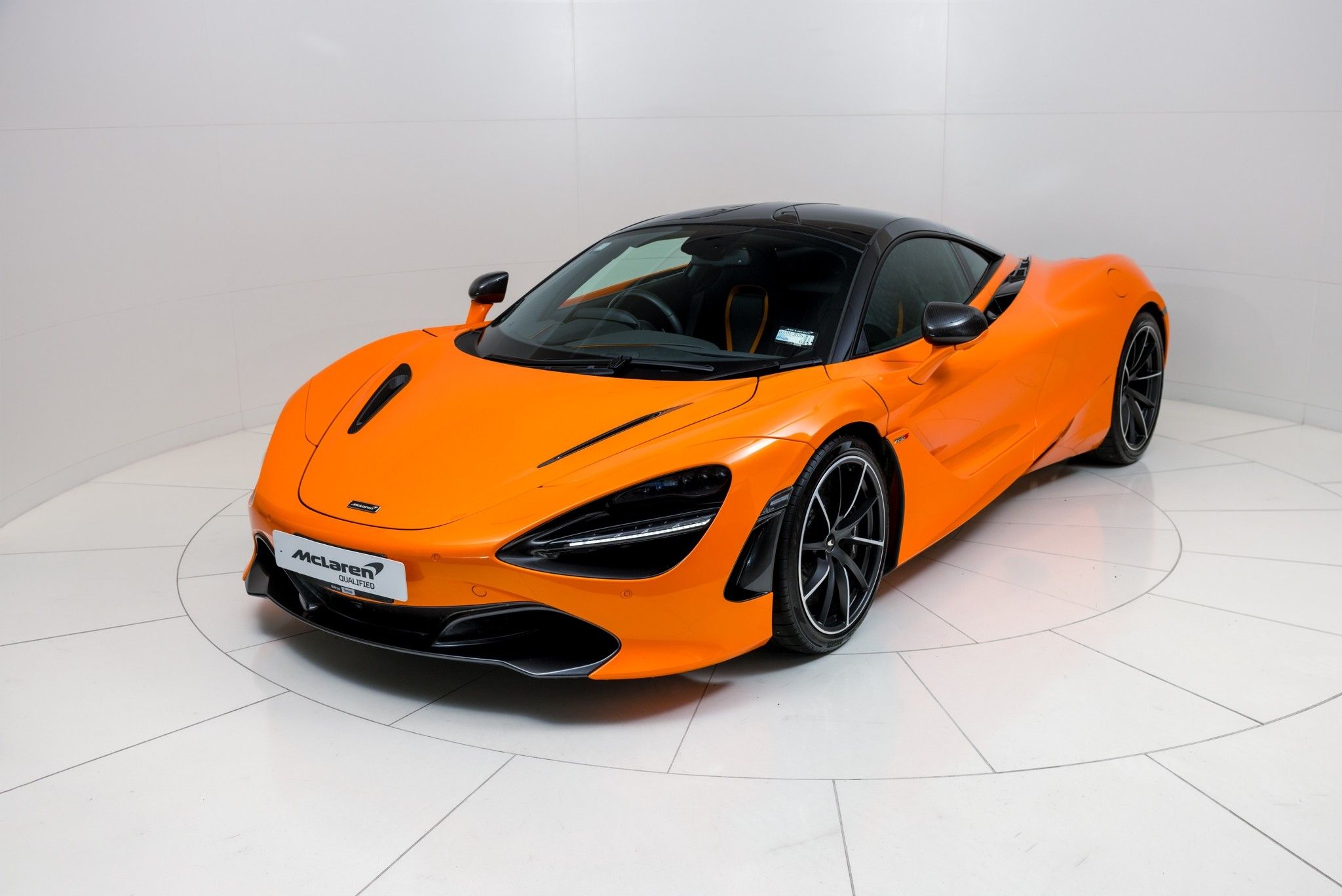 2023 McLaren 720S Coupe | Giltrap Group