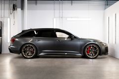 Audi RS6 Avant Performance TFSI