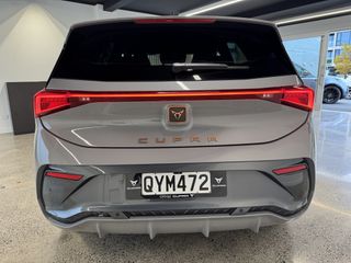 CUPRA Born CUPRA/SEAT V+