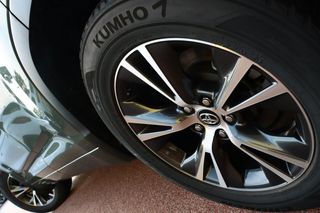 TOYOTA KLUGER GX