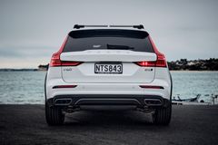 Volvo V60 B5 AWD Cross Country