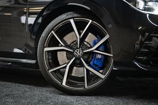 Volkswagen Golf R DSG 2.0PT/4WD/7AT