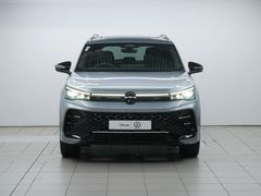 Volkswagen Tiguan R-Line AWD Black P Tour