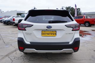 SUBARU OUTBACK AWD Touring