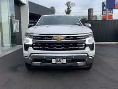 Chevrolet Silverado LD LTZ Premium Tech Pack MY24