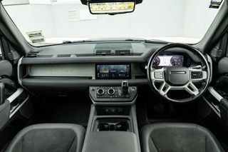 Land Rover Defender 110 D300 SE