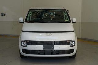 Hyundai STARIA LOAD
