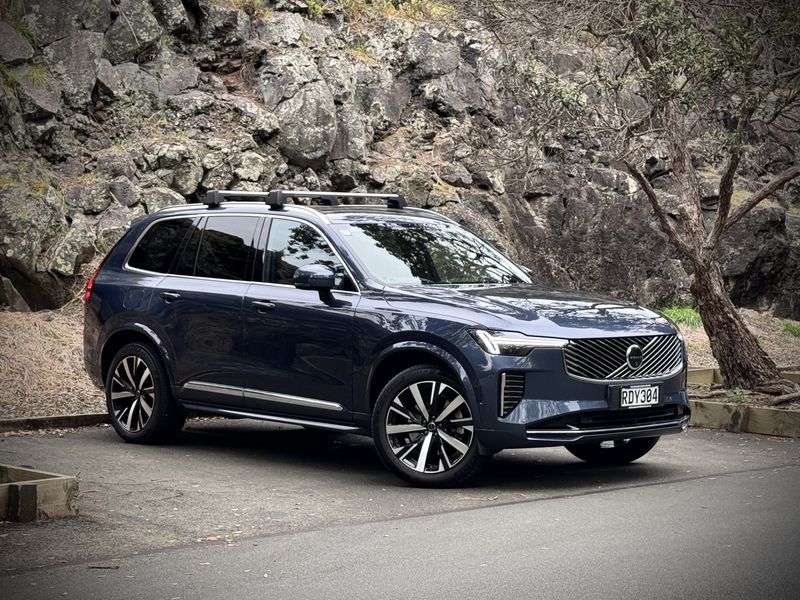 Volvo XC90 B5 AWD Ultra Bright (2025.5)