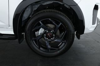 Isuzu MU-X
