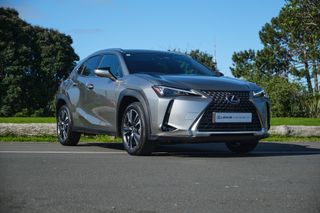 Lexus UX 300h Premium