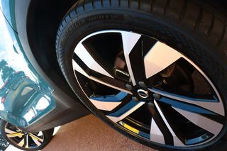VOLVO XC40 Ultimate B5 Dark