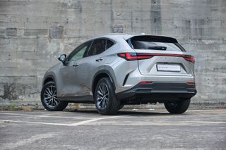 Lexus NX 350h Premium