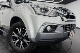 Isuzu MU-X