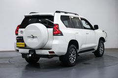 TOYOTA LANDCRUISER PRADO VX