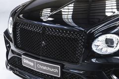 Bentley Bentayga 4.0P/4WD/8AT