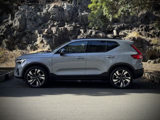 Volvo XC40 B4 FWD Ultimate Dark