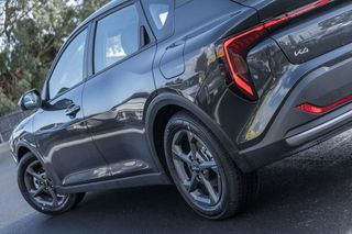 Kia K4