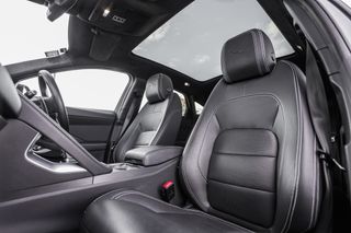 Jaguar E-Pace P250 AWD R-Dynamic SE