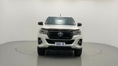 2018 TOYOTA HILUX ROGUE (4x4)