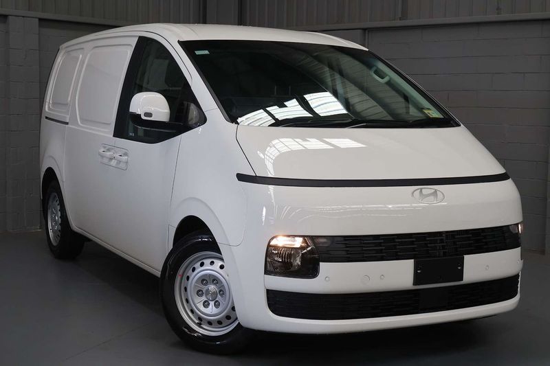 Hyundai STARIA LOAD