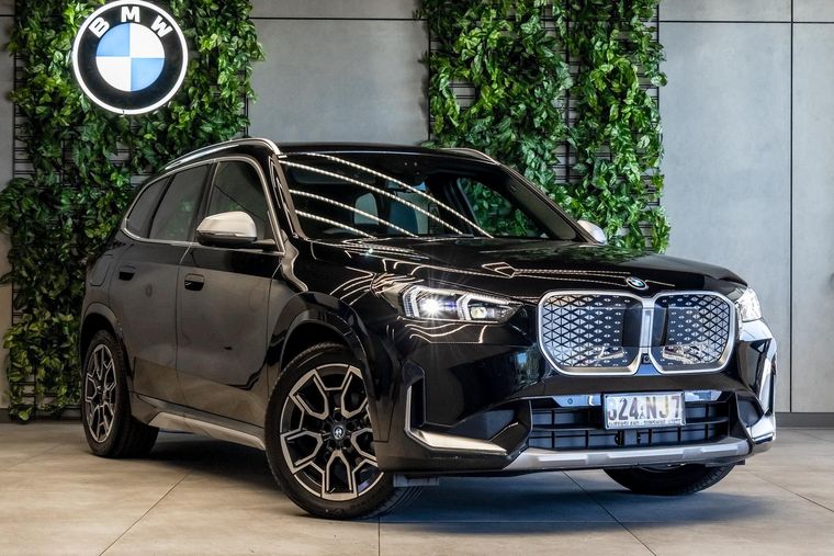 BMW iX1