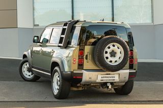 Land Rover Defender 110 D240 SE