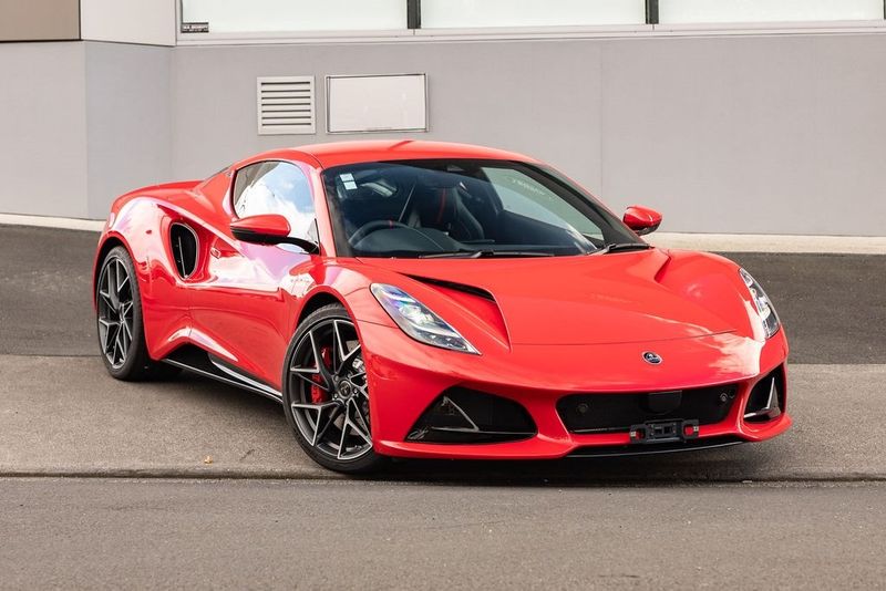 Lotus Emira V6