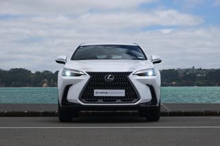 Lexus NX 350h Premium