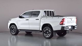 2020 TOYOTA HILUX SR (4x4)