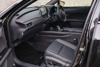 Lexus UX 300h Premium