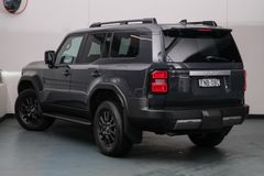 Toyota Landcruiser Prado