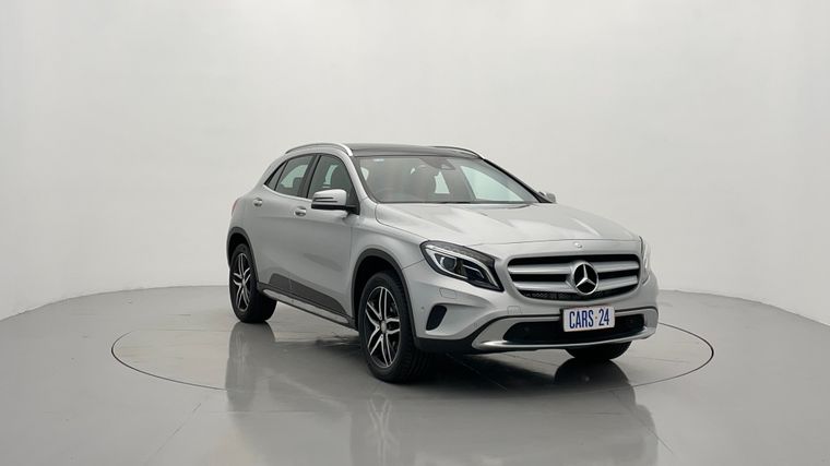 2016 MERCEDES-BENZ GLA 180