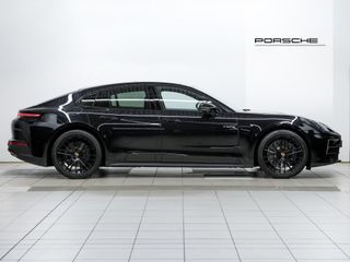 Porsche Panamera 4 E-Hybrid