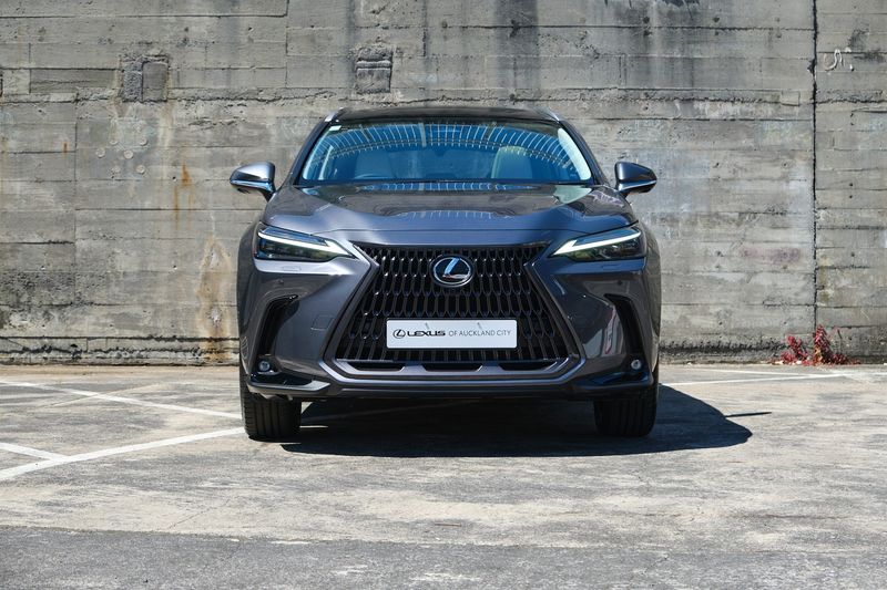 Lexus NX 350h Limited