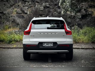Volvo XC40 B4 FWD Plus