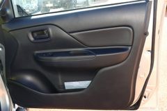 MITSUBISHI TRITON GLX